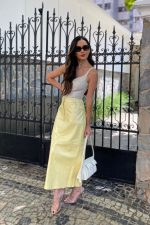 Blusa de couro cropped com Decote Arredondado