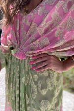 Vestido em jacquard de lurex e Paetê