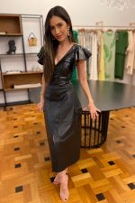 Top Cropped em Couro Babados