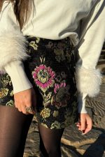 Short Bordado Pedraria