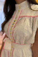 Vestido Manga Curta em Laise