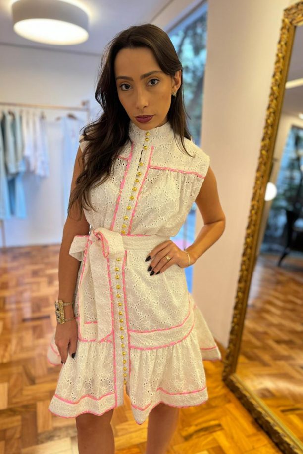 Vestido Manga Curta em Laise