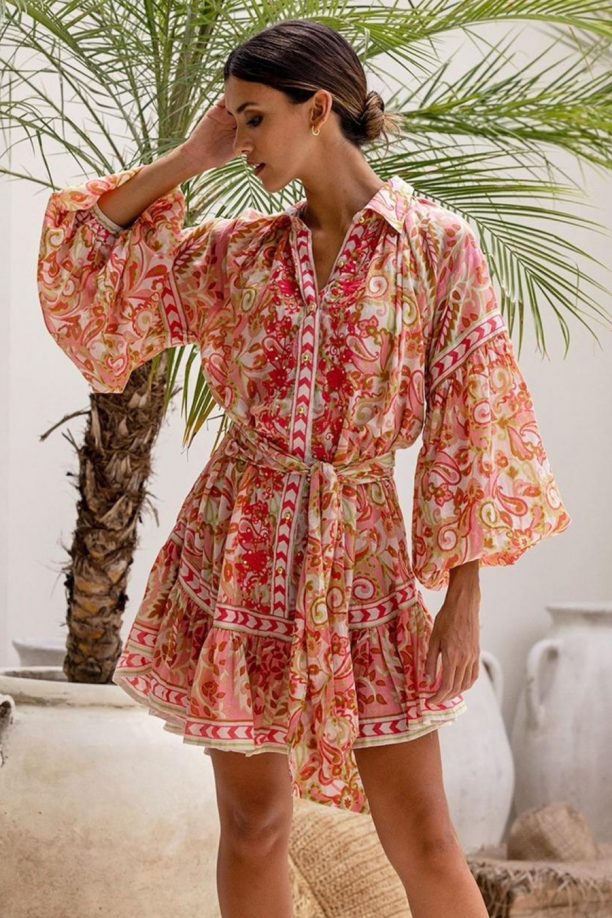 Vestido Curto Bordado Paetê