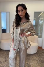 Conjunto com Aplicações em Strass