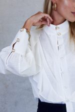 Camisa com Babado e Manga Bufante