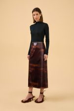 Saia Reta Midi Veludo Preto