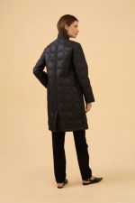 Casaco Longo Nylon Dublado Bordado Preto