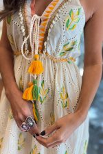 Vestido em Laise Bordado Degradê Tassel