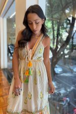 Vestido em Laise Bordado Degradê Tassel