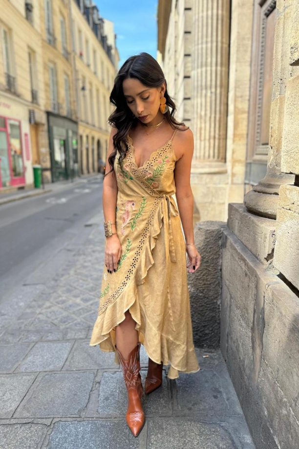 Vestido Pareô Transpassado Bordado