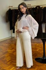 Blusa Modelagem Solta Aplicações Perólas
