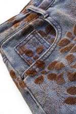 Calça Jeans Modelagem Ampla com Bordado